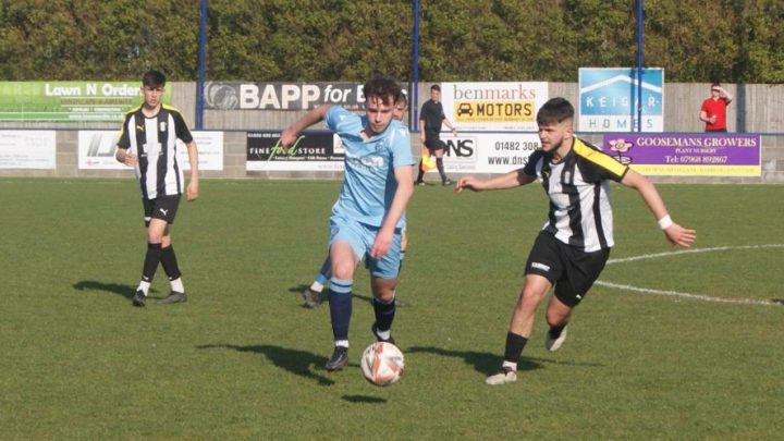 Reserves narrowly lose out to table-topping Grantham