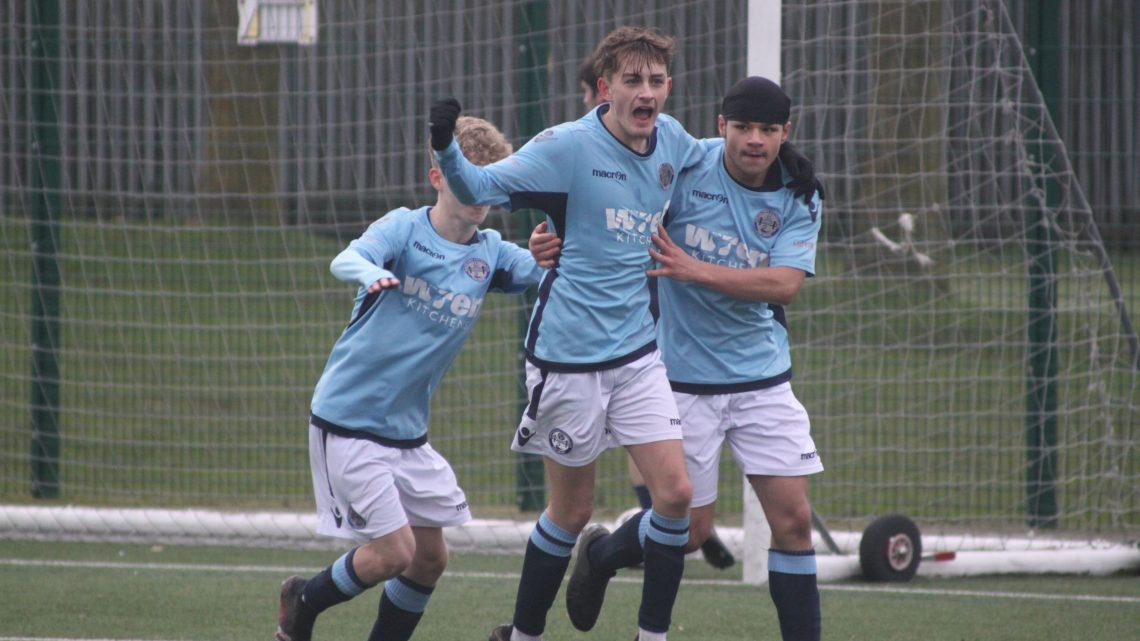 Under 18’s win again in narrow cup victory over Healing Hotspurs