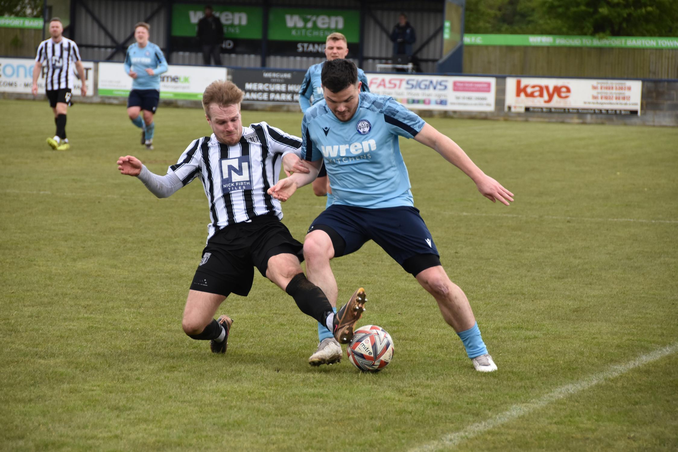 Match Action - Swans 3-2 Penistone Church - Barton Town FC