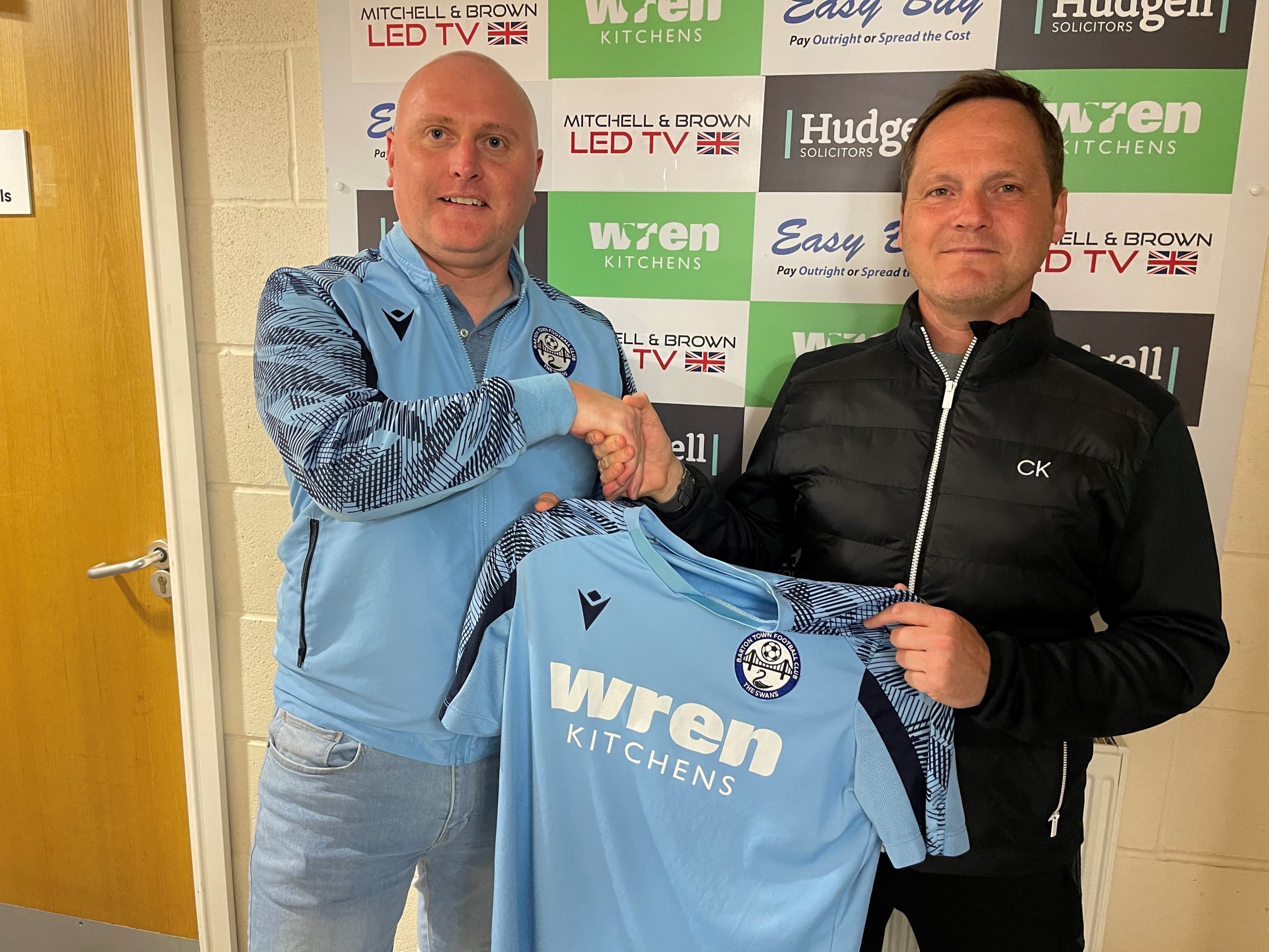 Academy appoint Stuart Ainsley as Development Squad Manager - Barton ...