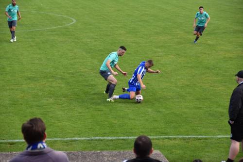 277 - v Frickley