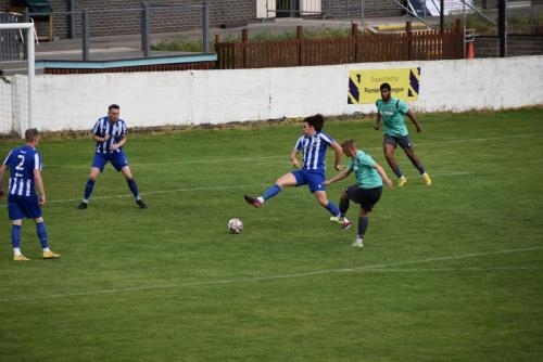 353 - v Frickley